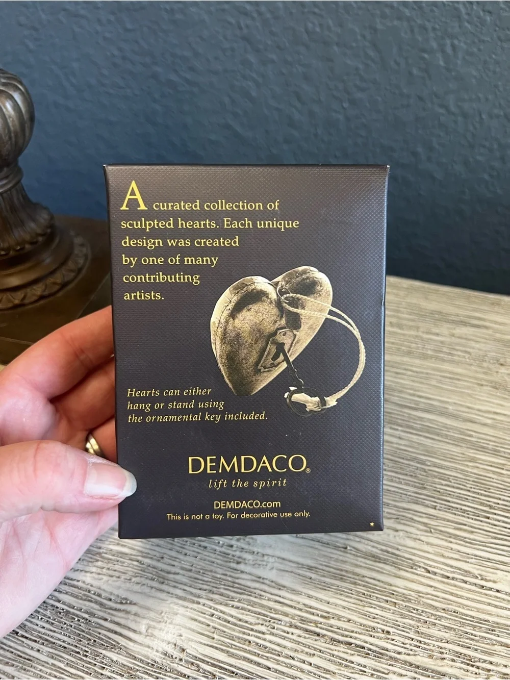🆕 DEMDACO Green & Black Holly Heart Ornament with Gold Key Charm